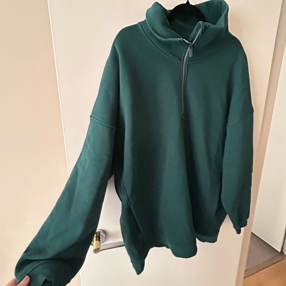 Lululemon storm teal Scuba Funnel neck